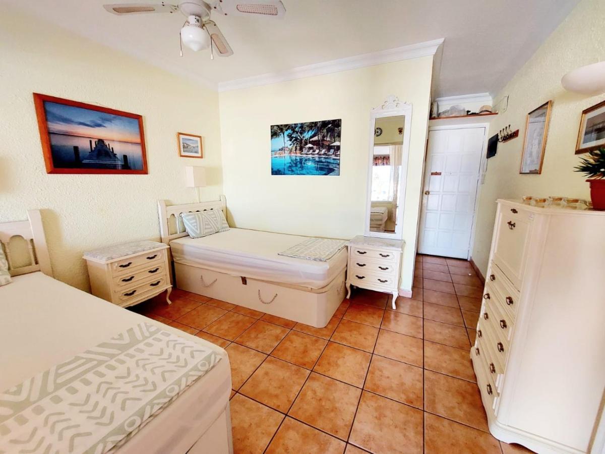 First Line Villa Floor Studio Apartment With Amazing Sea View Air Conditioned Just 50M From The Beach Адехе Екстериор снимка