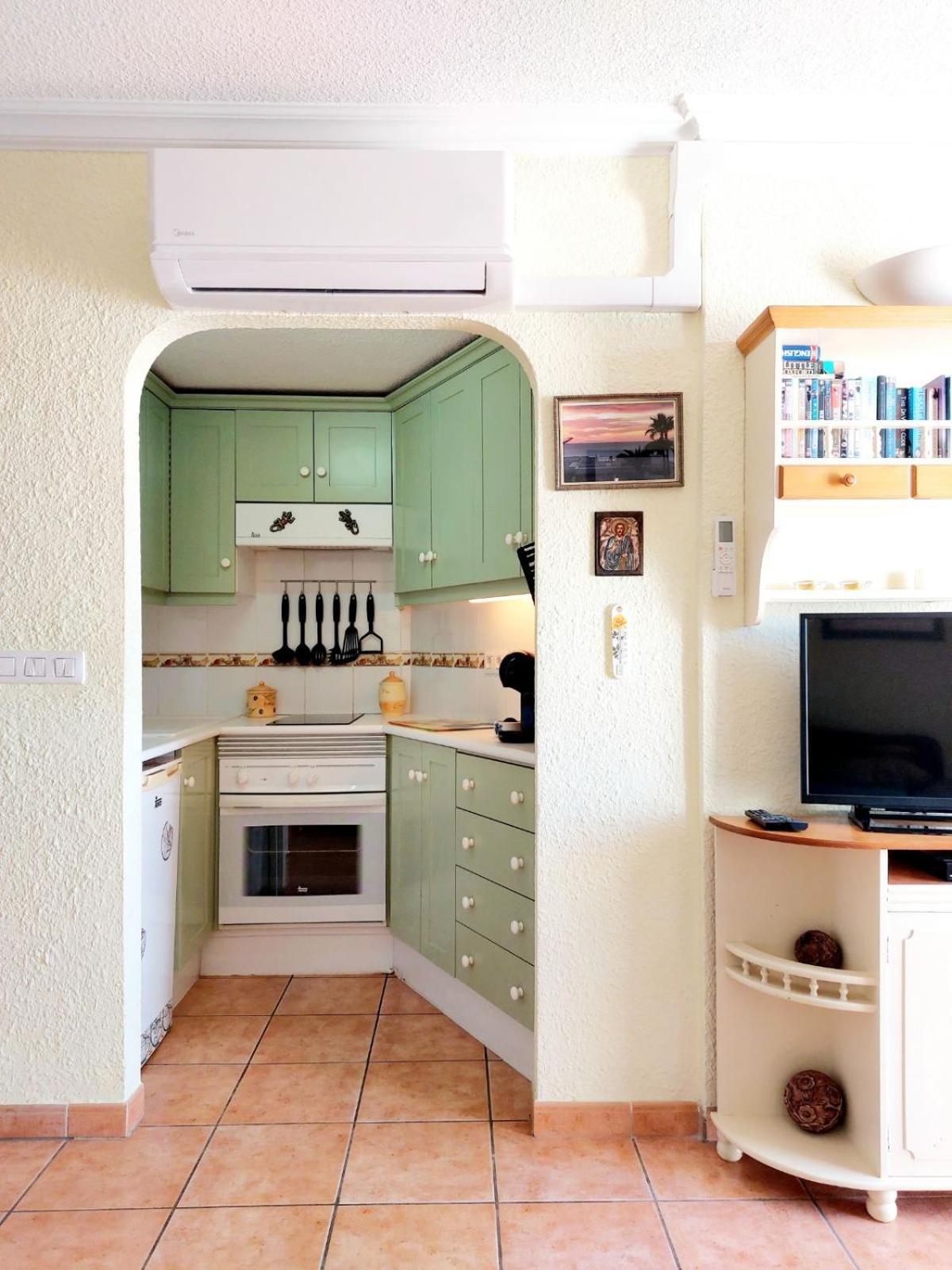 First Line Villa Floor Studio Apartment With Amazing Sea View Air Conditioned Just 50M From The Beach Адехе Екстериор снимка